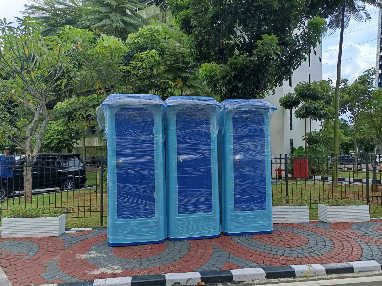 Toilet portable fiberglass PT Bioklin Teknologi Cemerlang untuk panduan harga 2025