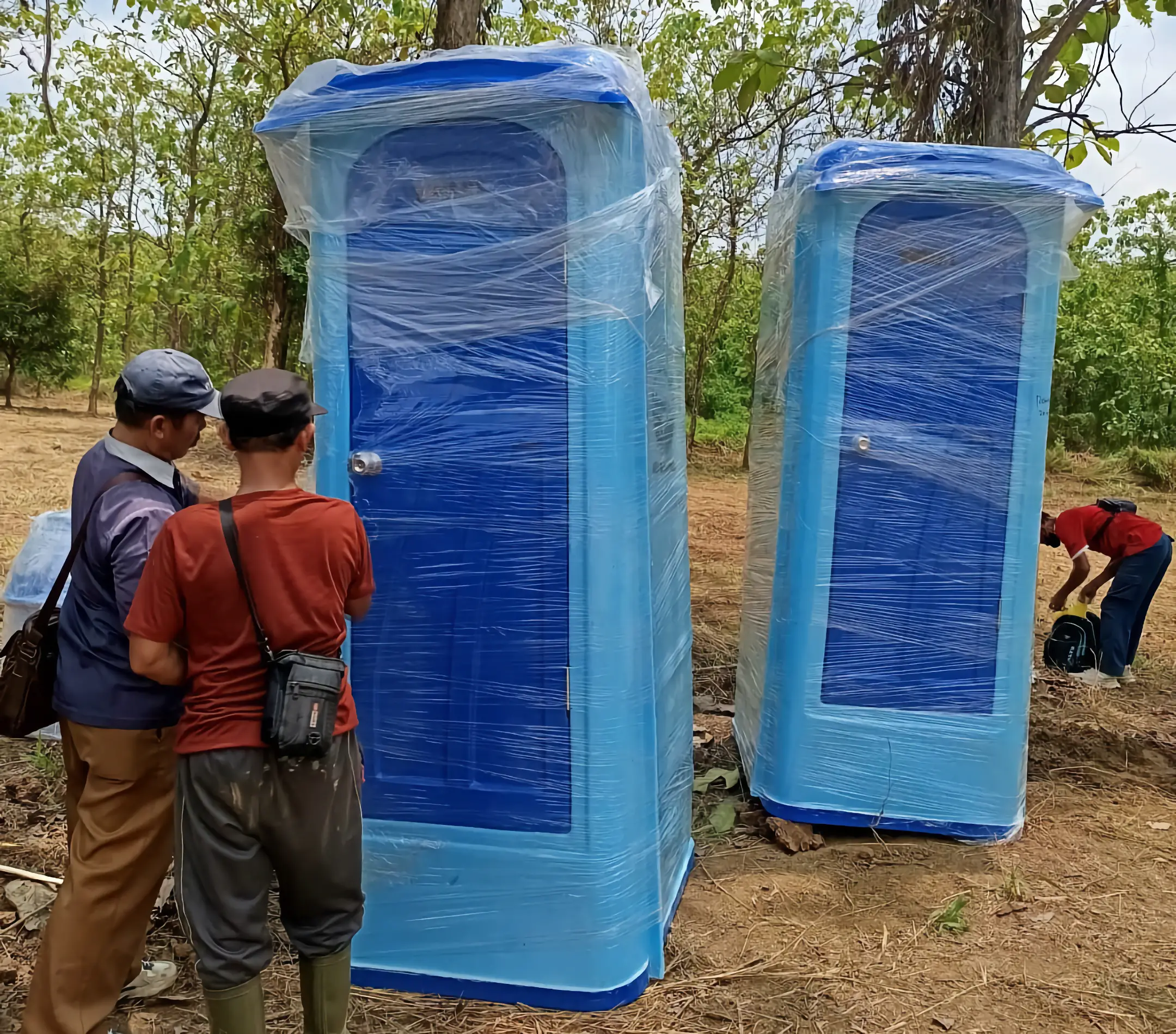 Toilet portable proyek PT Bioklin Teknologi Cemerlang untuk solusi sanitasi konstruksi