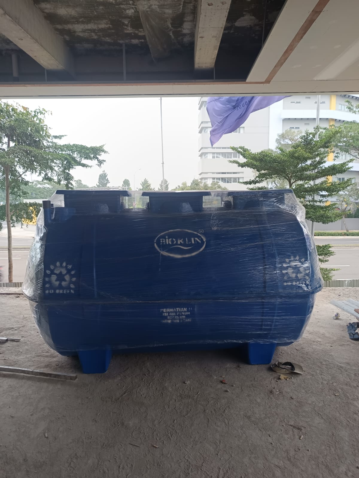 Perawatan STP gedung oleh teknisi PT BIOKLIN TEKNOLOGI CEMERLANG